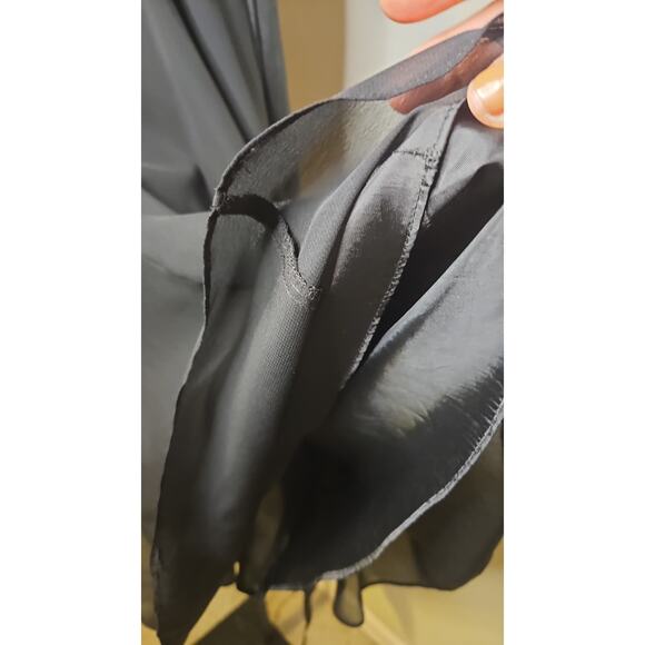 London Times Black Chiffon Midi Dress V-Neck Sleeveless Size 10 - Picture 5 of 6